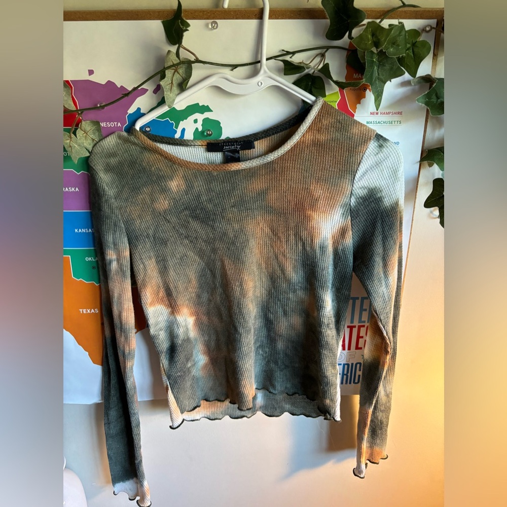 Long sleeve multicolored, lettuce trim, crop top